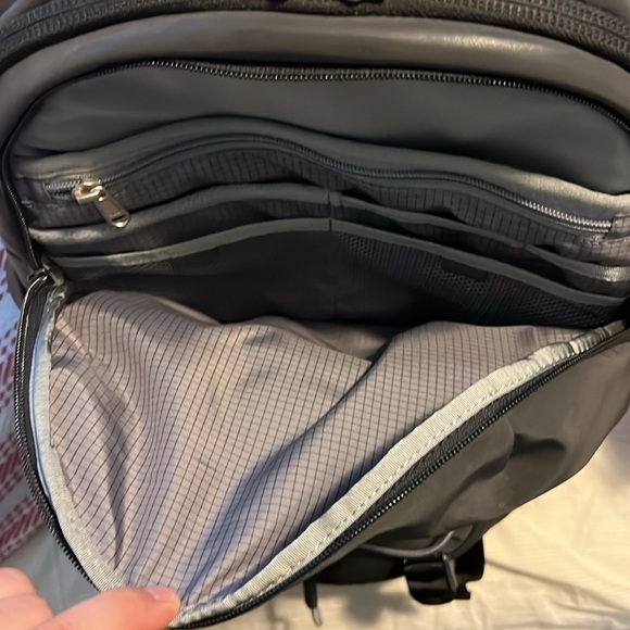 The North Face Borealis 25th Anniversary Backpack (28L) - Picture 5 of 7